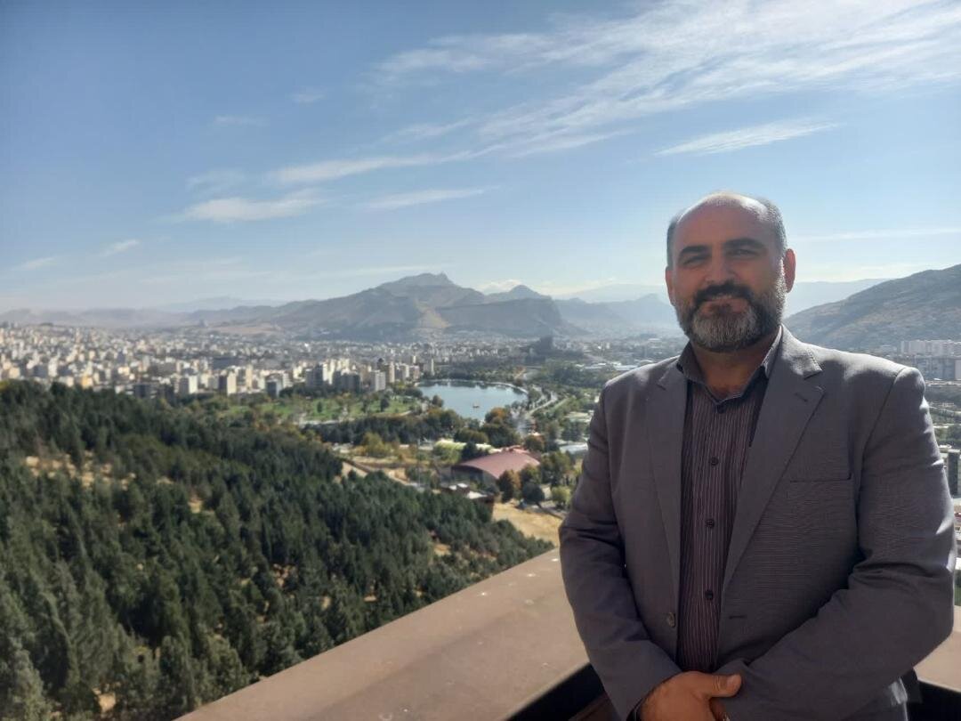 آبشار سپیددشت پاییز امسال بهره برداری میشود / پخش ۳۰۰۰ تن آسفالت در شهر