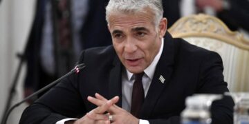 لاپید: ما یک دولت تابع و وابسته به آمریکا نیستیم