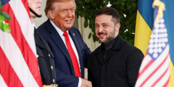 ببینید | درخواست علنی زلنسکی از رئیس‌جمهور آمریکا: به جنگ اوکراین پایان دهید