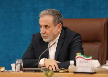 گزارش اینستاگرامی وزیر خارجه از نشست با سفرا و روسای نمایندگی‌های خارجی مقیم تهران