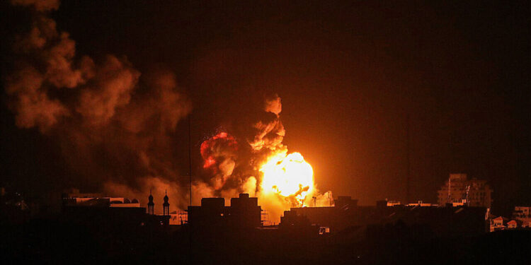 ببینید | ارتش پاکستان تصاویری از درگیری‌های مرزی با طالبان افغانستان را منتشر کرد