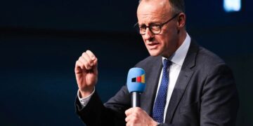 مرتس: آمریکا با تضمین‌های امنیتی مشابه ناتو به اوکراین موافقت کرد