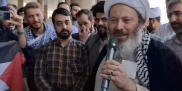 انتقاد تند روزنامه نزدیک به رئیس مجلس از شیخ غلامرضا قاسمیان و انتشار کلیپ جزیره کیش