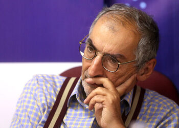 کیفرخواست فعال سیاسی معروف صادر شد